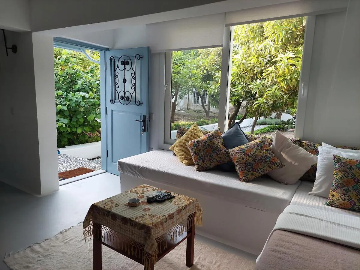 Mel'S Garden House In The Heart Of The City Bodrum Feriehus